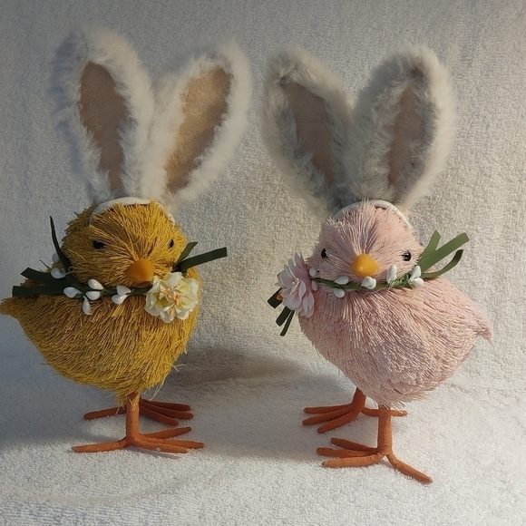 Adorable Target Chicks with Bunny Ears Set of 2 - Picture 1 of 4